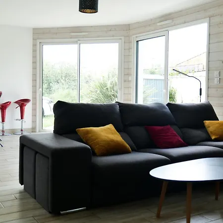 Casa de Férias Jolie Maison En Bois à 2 Kms De La De Sur - 6 Personnes