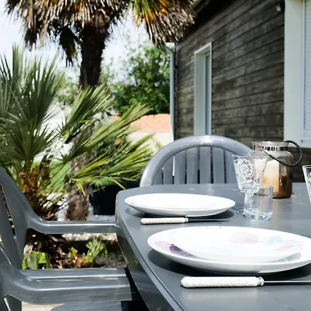 Casa de Férias Jolie Maison En Bois à 2 Kms De La De Sur - 6 Personnes Brem-Sur-Mer