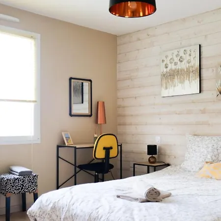 Jolie Maison En Bois A 2 Kms De La De Sur - 6 Personnes *