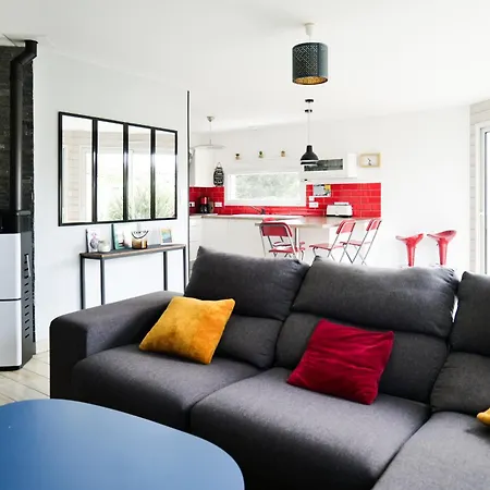 Jolie Maison En Bois A 2 Kms De La De Sur - 6 Personnes *